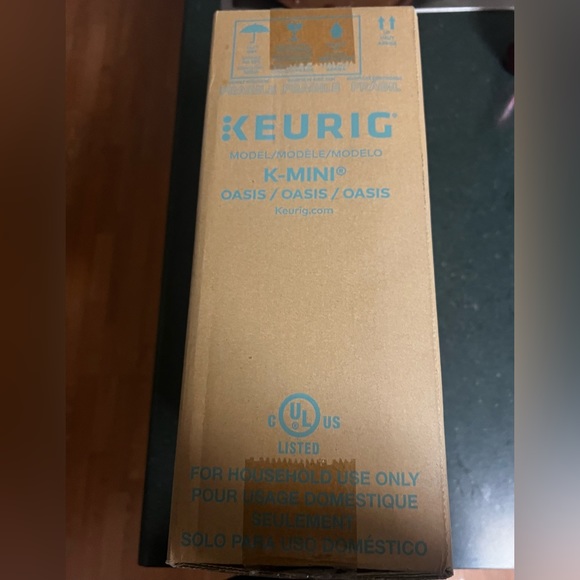NWT Keurig K-Mini Single Serve Coffee Maker, Oasis - Picture 7 of 9